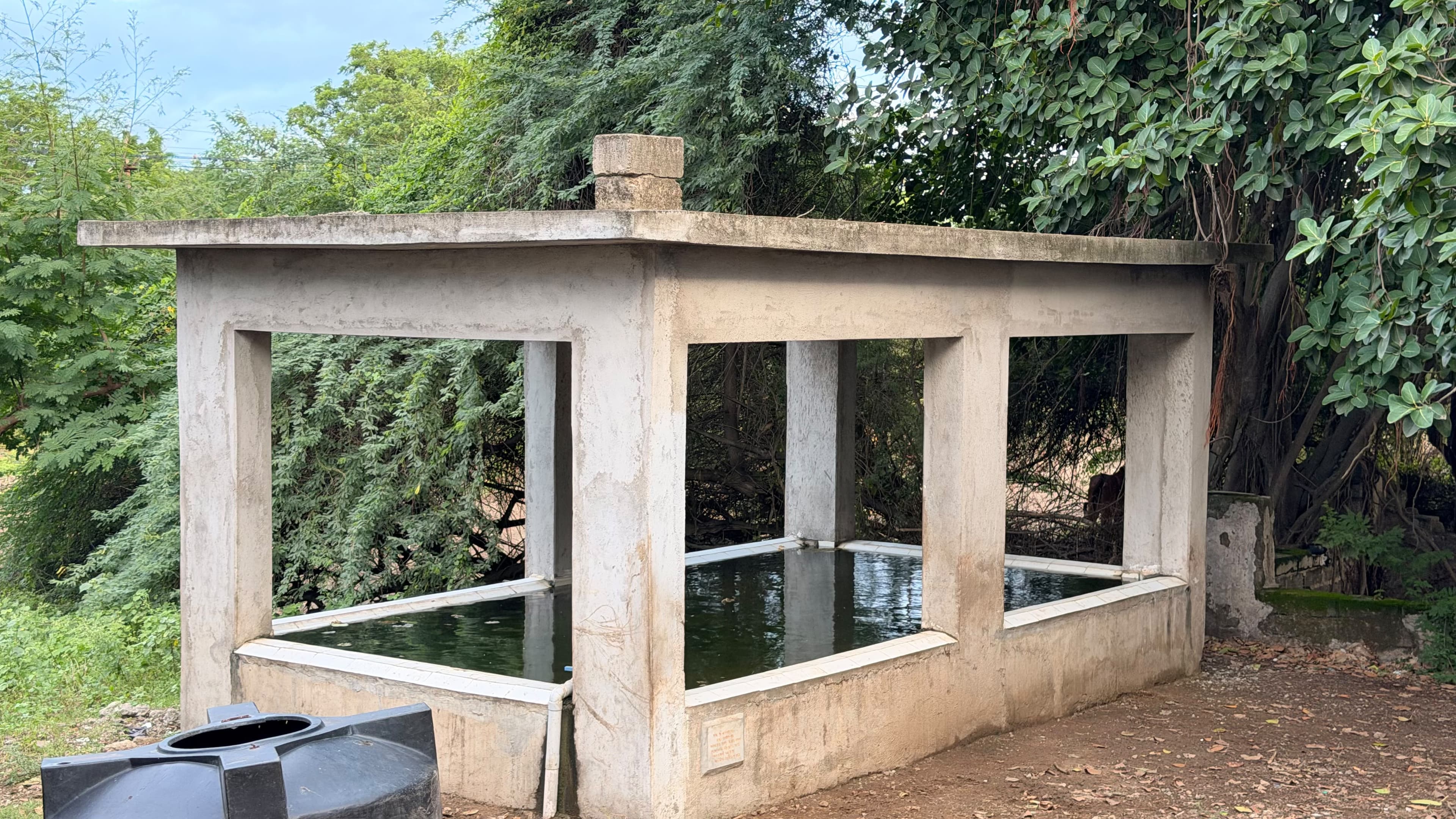 શુદ્ધ પીવાના પાણીનું નિયમિત વિતરણ